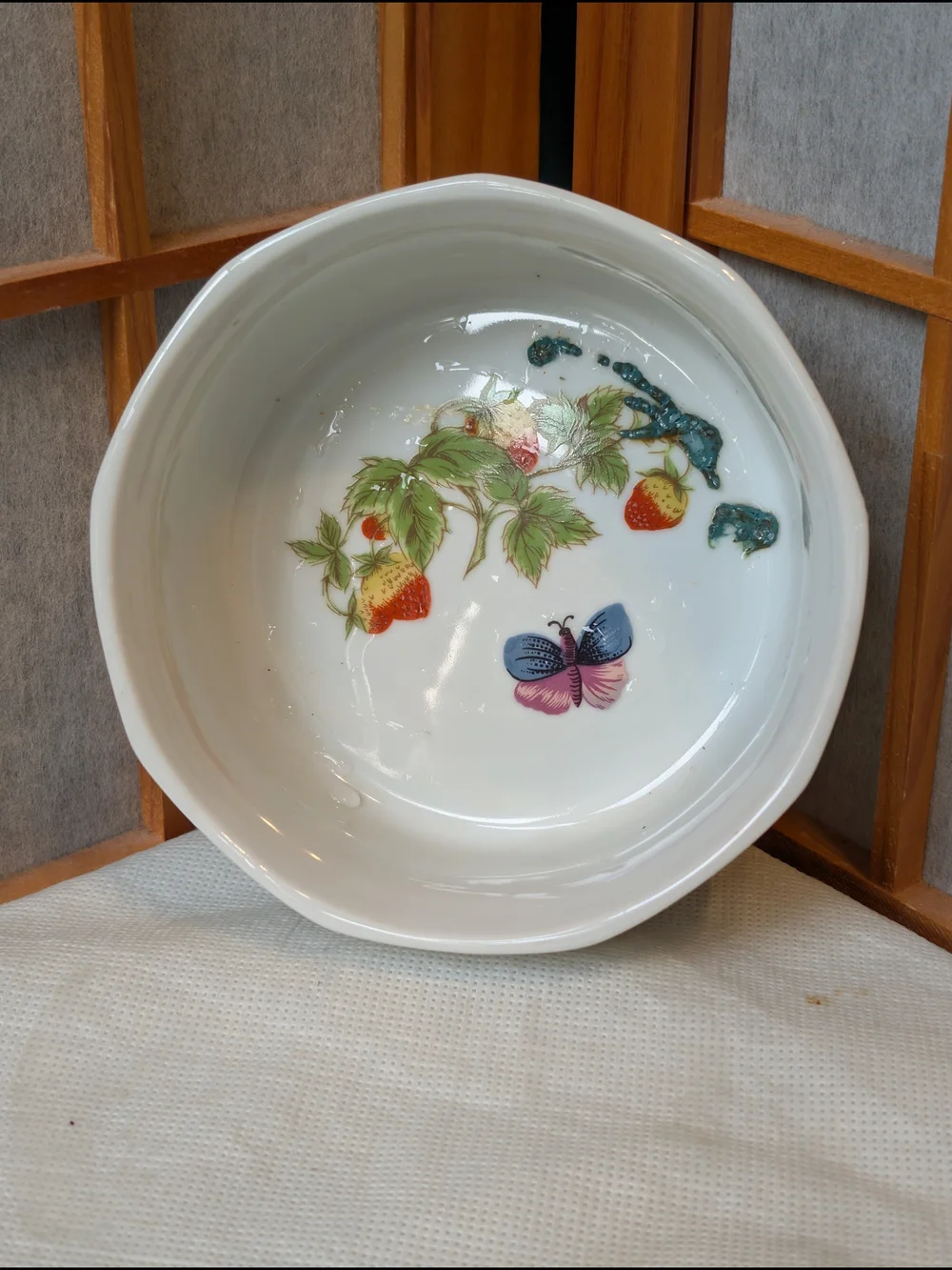 Vintage Royal Crown Ardalt 6.5 Inch Oven To Table Cookware Dish Strawberry Butte